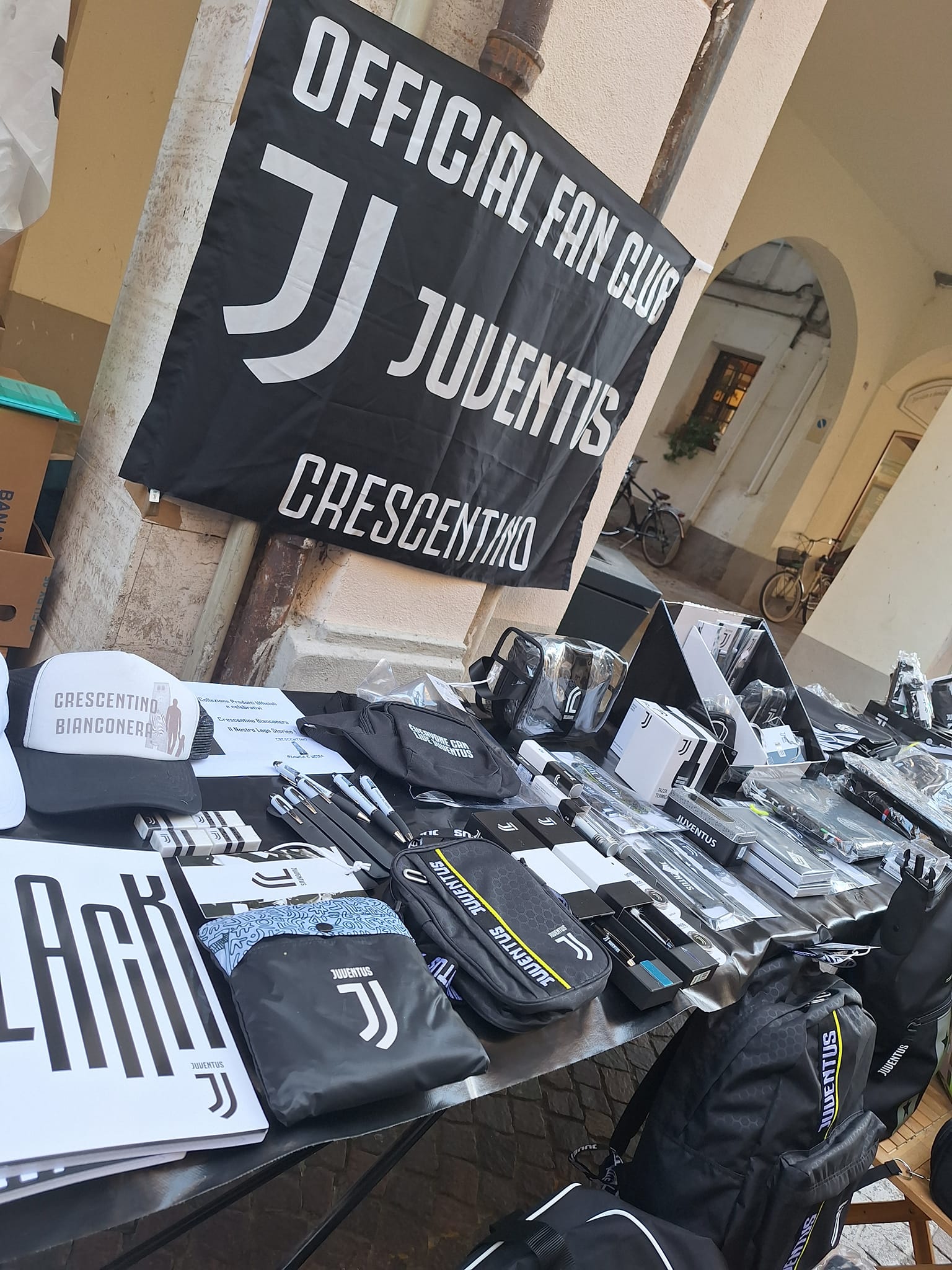 Stand Jofc in via Mazzini per la patronale